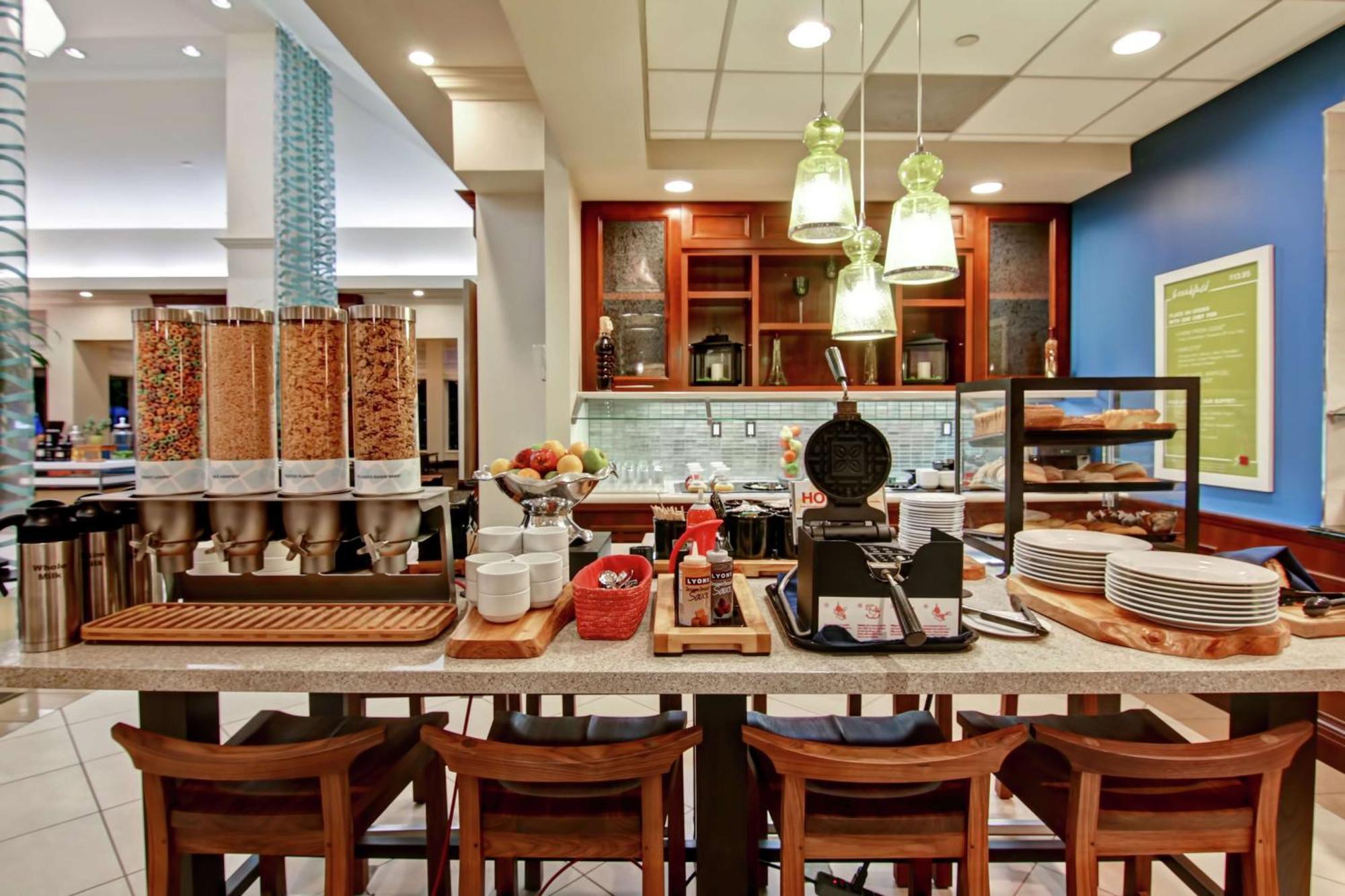 Hilton Garden Inn Toronto/Burlington Exteriér fotografie