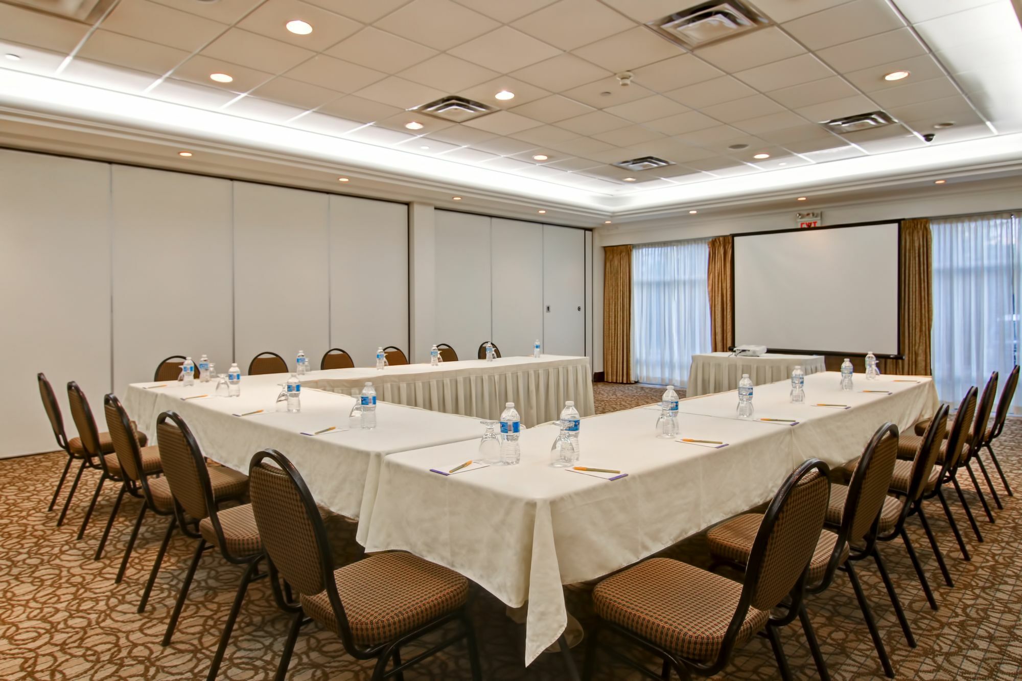 Hilton Garden Inn Toronto/Burlington Exteriér fotografie